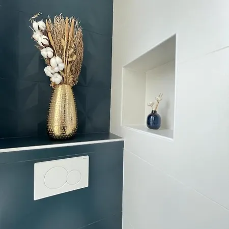 Chaleureux Studio Niche Devant Le Chateau D'Auvers Sur Oise