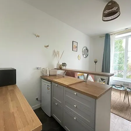Chaleureux Studio Niche Devant Le Chateau D'Auvers Sur Oise * Auvers-sur-Oise